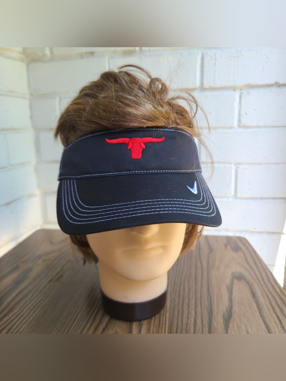 Nike Texas Longhorns sun visor -Unisex - Brand New with Tag